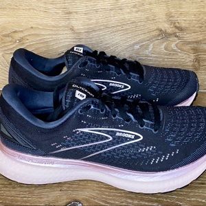 Brooks glycerin 19, size 9 medium(B)